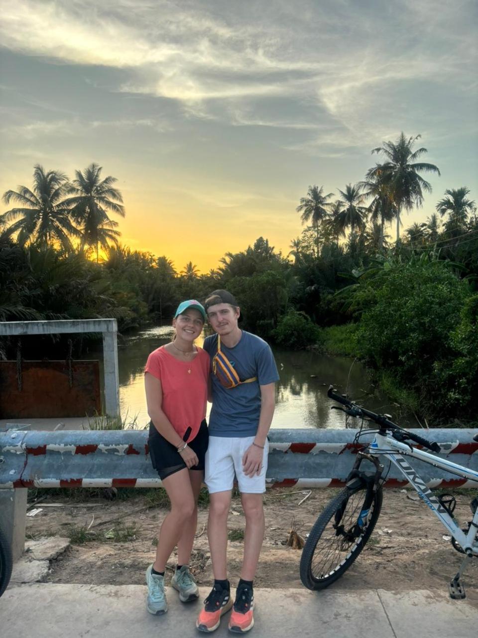 Homestay Bentre Coco Lodge Ben Tre Bagian luar foto