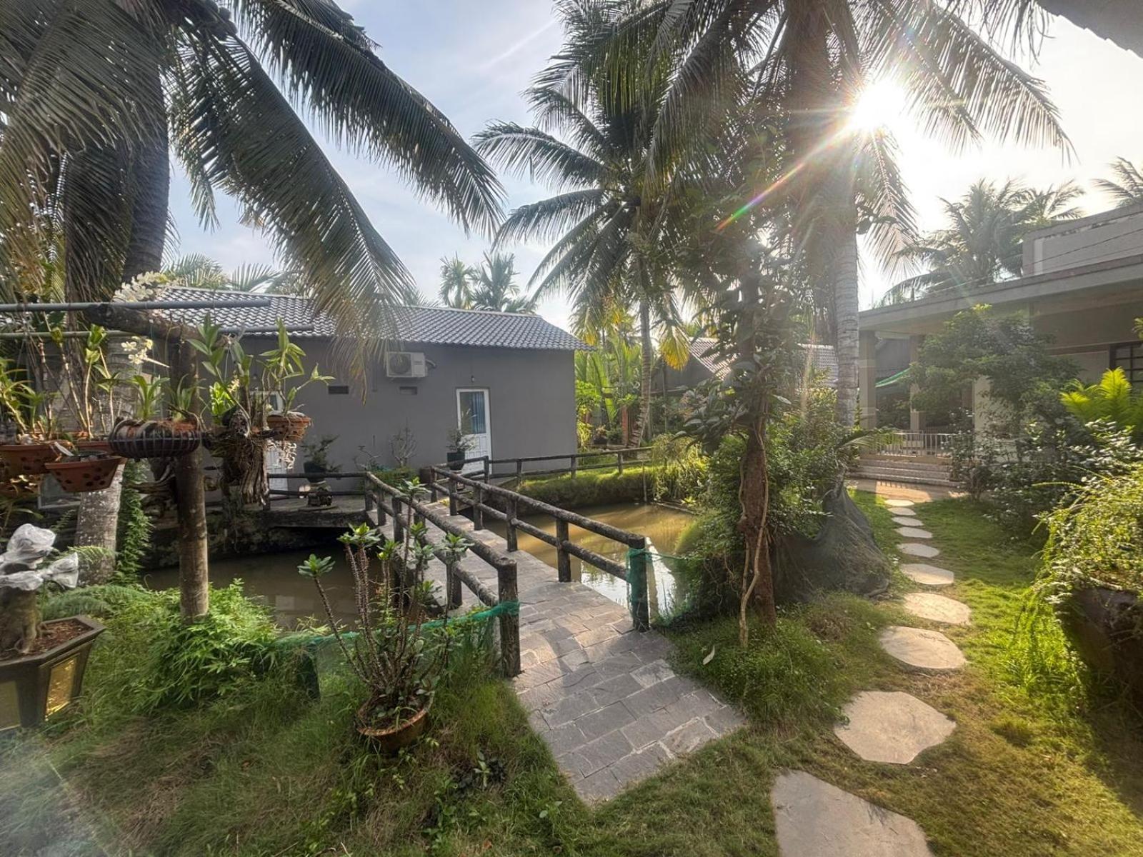 Homestay Bentre Coco Lodge Ben Tre Bagian luar foto